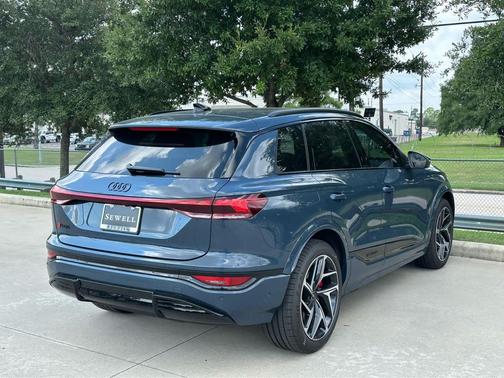 2025 Audi SQ6 e-tron Premium Plus quattro