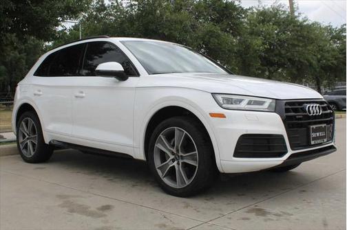 2020 Audi Q5 45 Premium Plus