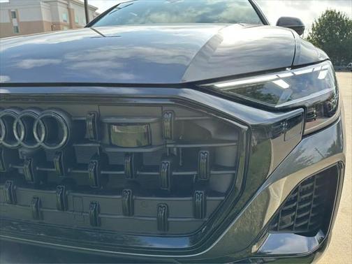 2025 Audi Q8 55 Premium Plus