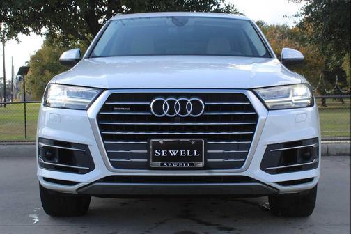2019 Audi Q7 55 Prestige