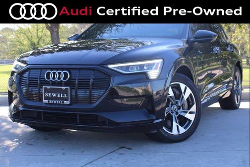 2022 Audi e-tron Premium