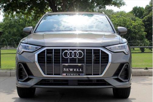2023 Audi Q3 Premium 45 TFSI S line quattro Tiptronic