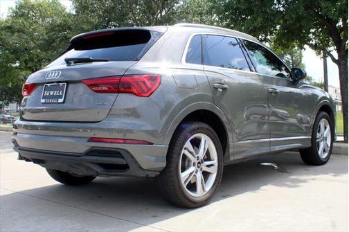 2023 Audi Q3 Premium 45 TFSI S line quattro Tiptronic