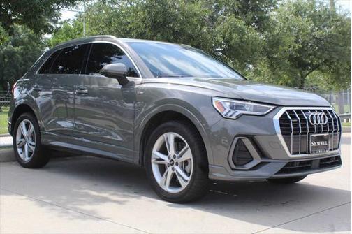 2023 Audi Q3 Premium 45 TFSI S line quattro Tiptronic