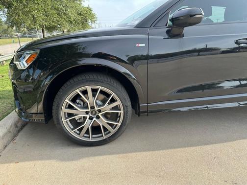 2025 Audi Q3 45 S line Premium Plus