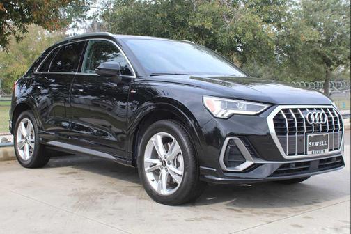 2023 Audi Q3 45 S line Premium Plus