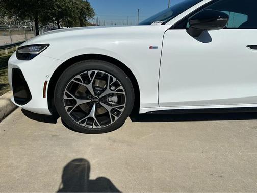 2026 Audi A6 Premium Plus quattro S tronic