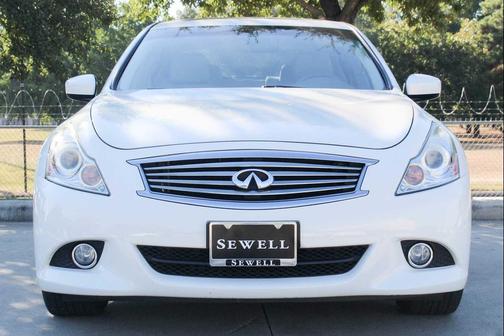 2011 INFINITI G37 Journey