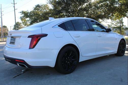 2023 Cadillac CT5 Luxury