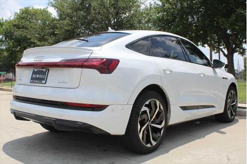 2022 Audi e-tron Sportback S line Premium Plus