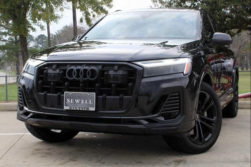2025 Audi Q7 55 Premium Plus