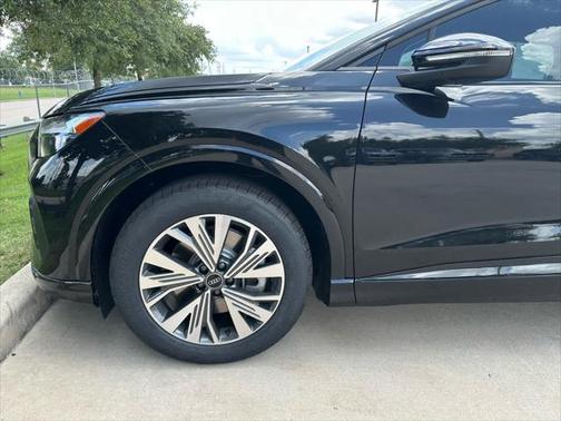 2025 Audi Q4 e-tron Premium 45 RWD