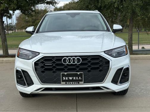 2023 Audi Q5 45 S line Premium