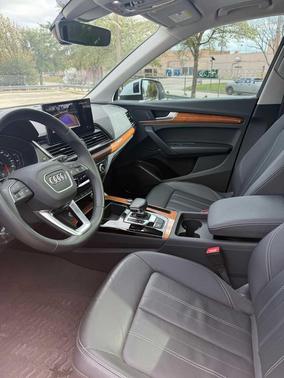 2023 Audi Q5 45 S line Premium