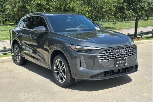 Tambora Gray Metallic 2026 Audi Q5 Premium TFSI quattro S tronic