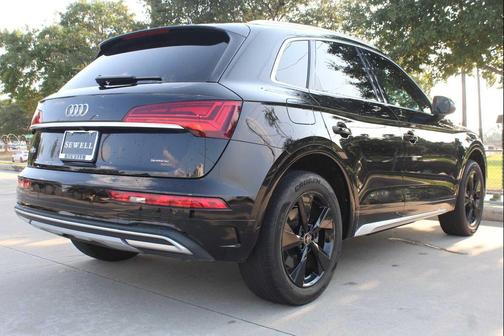 2023 Audi Q5 40 Premium
