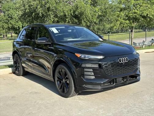 2025 Audi Q6 e-tron Premium