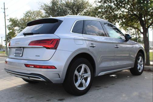 2023 Audi Q5 40 Premium