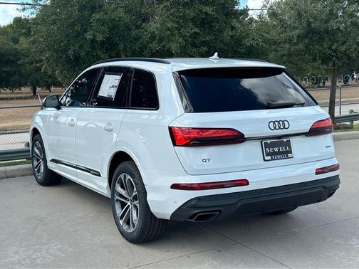 2026 Audi Q7 45 Premium