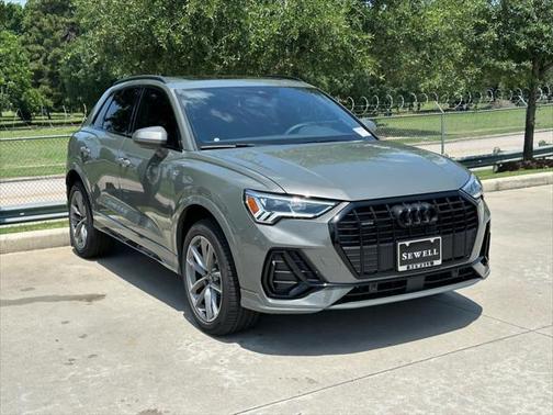 2025 Audi Q3 Premium 45 TFSI S line quattro Tiptronic