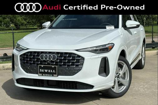 Glacier White Metallic 2025 Audi Q5 Premium Plus TFSI quattro S tronic