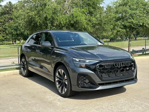 2025 Audi Q8 55 Premium Plus