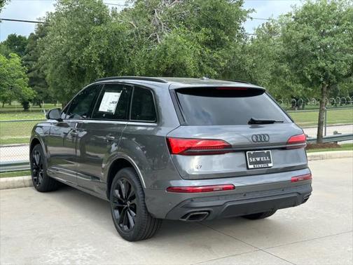 2025 Audi Q7 55 Premium Plus
