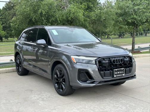2025 Audi Q7 55 Premium Plus