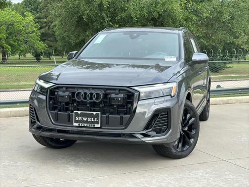 2025 Audi Q7 55 Premium Plus