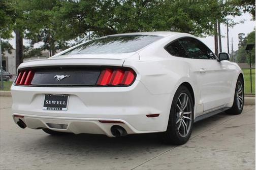 2017 Ford Mustang EcoBoost