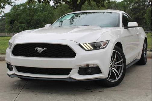 2017 Ford Mustang EcoBoost