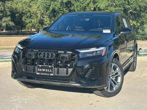 2026 Audi Q7 45 Premium