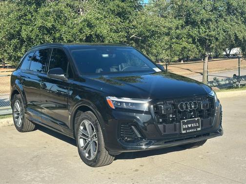 2026 Audi Q7 45 Premium