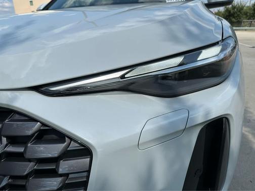 2025 Audi Q5 Premium