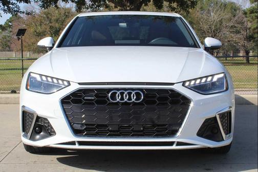 2023 Audi A4 45 S line Premium