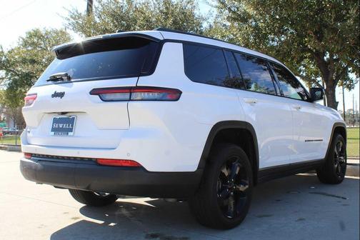 2022 Jeep Grand Cherokee L Altitude