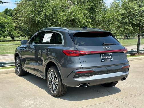 2025 Audi Q5 Premium Plus TFSI quattro S tronic