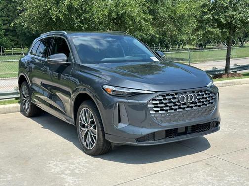 2025 Audi Q5 Premium Plus TFSI quattro S tronic