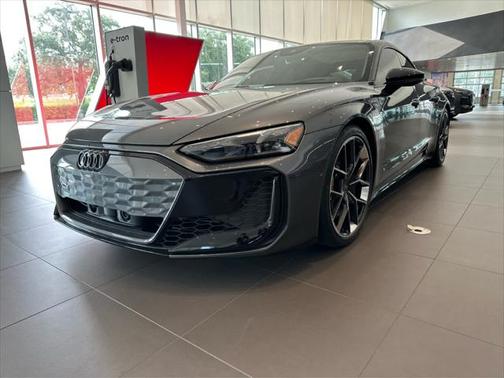 2025 Audi RS e-tron GT performance