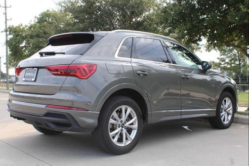 2023 Audi Q3 Premium 45 TFSI S line quattro Tiptronic
