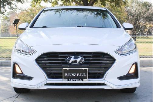 2018 Hyundai SONATA SE