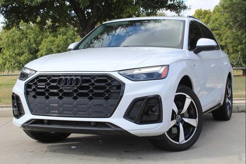 2022 Audi Q5 45 S line Premium Plus