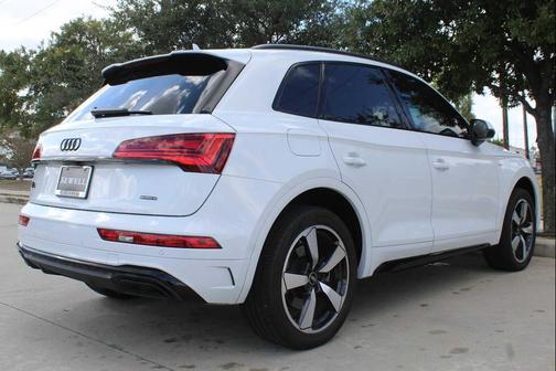 2022 Audi Q5 45 S line Premium Plus