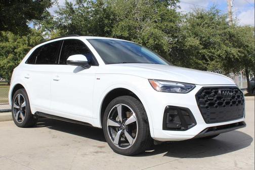 2022 Audi Q5 45 S line Premium Plus