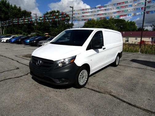 2020 Mercedes-Benz Metris Base