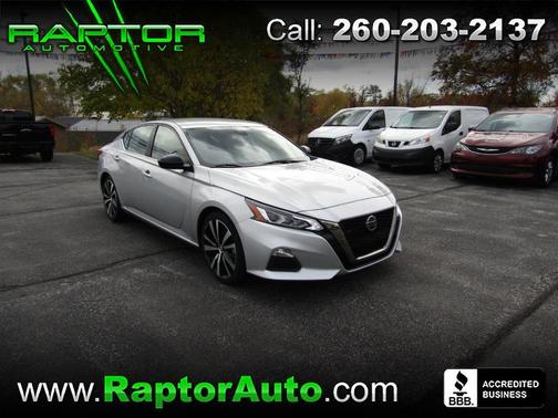 2022 Nissan Altima SR FWD