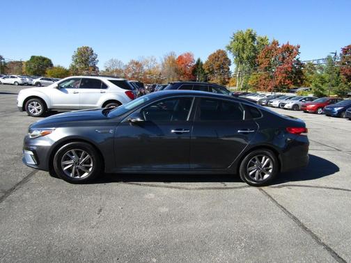 2020 Kia Optima LX