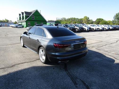2022 Audi A4 45 S line Premium Plus