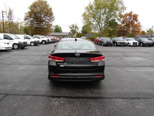 2018 Kia Optima LX