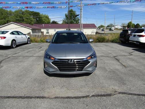 2020 Hyundai ELANTRA SE